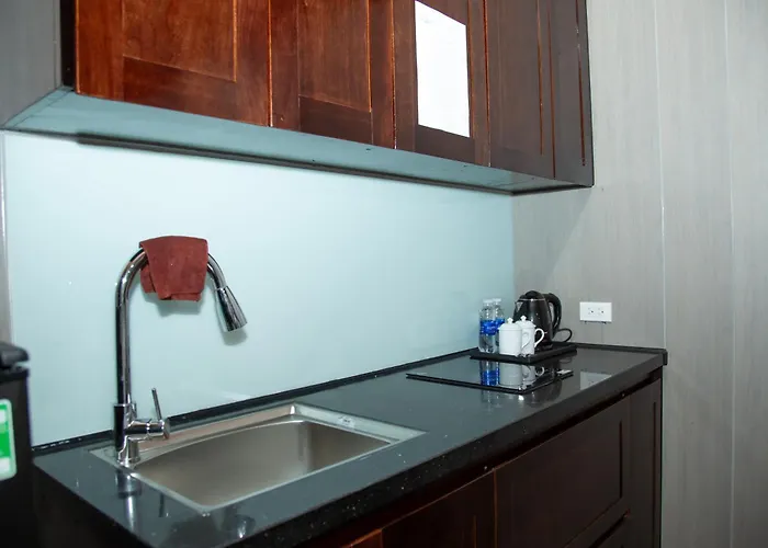 Hotel Khach San Cat House Hạ Long